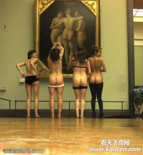 这些美女绝对是搞笑界的超女 哥要hold住了(组图)